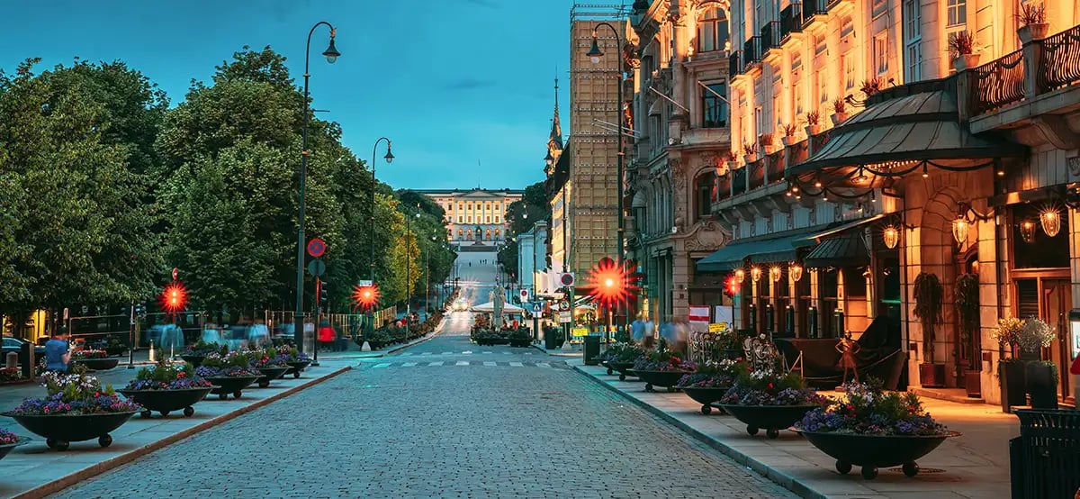 agitano_oslo_besuchen_karl_johans_gate